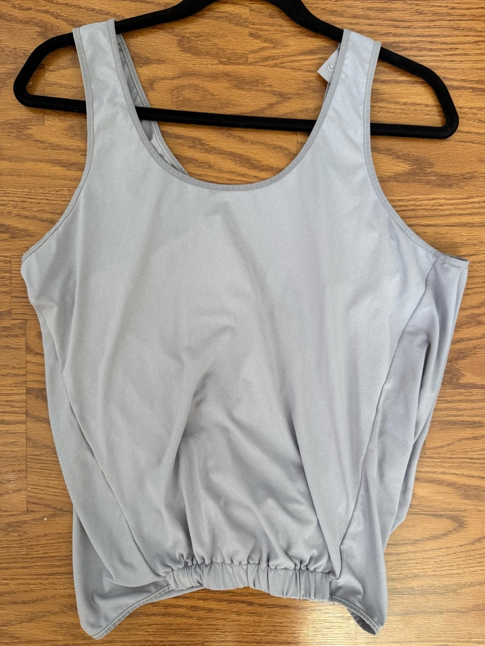 Fabletics Lavender Gray Twist Open Back Draped Tank Top Snap Strap Detail Small
